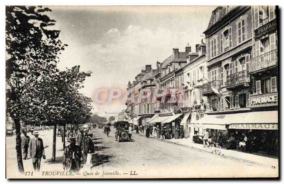 CPA Trouville Quai de joinville Pharmacie