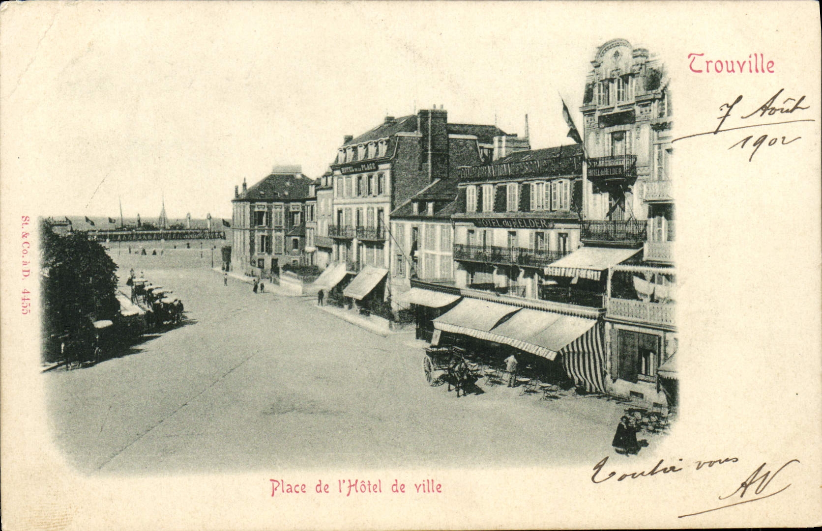 CPA Trouville Place de l'hotel de ville