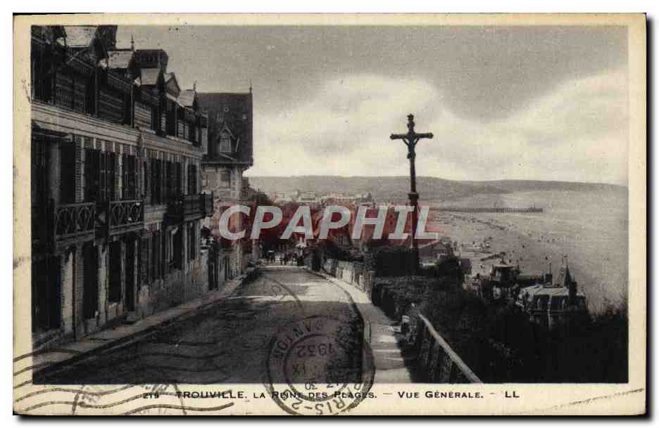 CPA Trouville La reine des plages vue generale