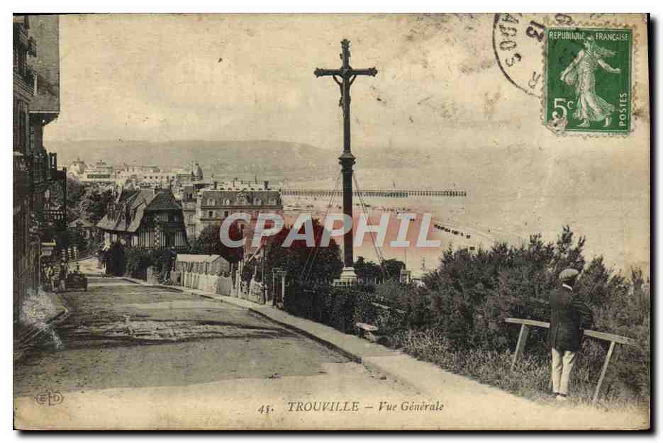 CPA Trouville Vue generale