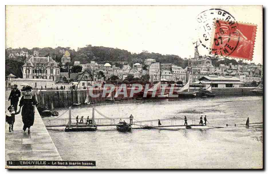 Trouville - Le bac à marée basse — CPHAPHIL n°15
