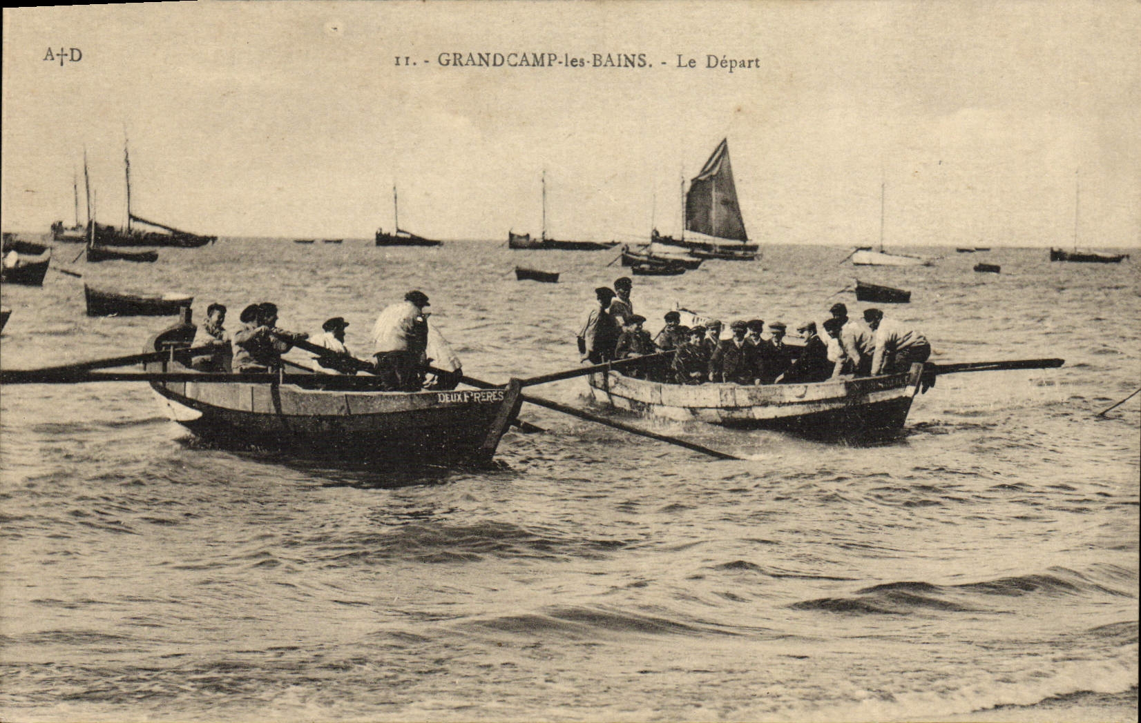 CPA Grandcamp les Bains Le depart Bateaux 