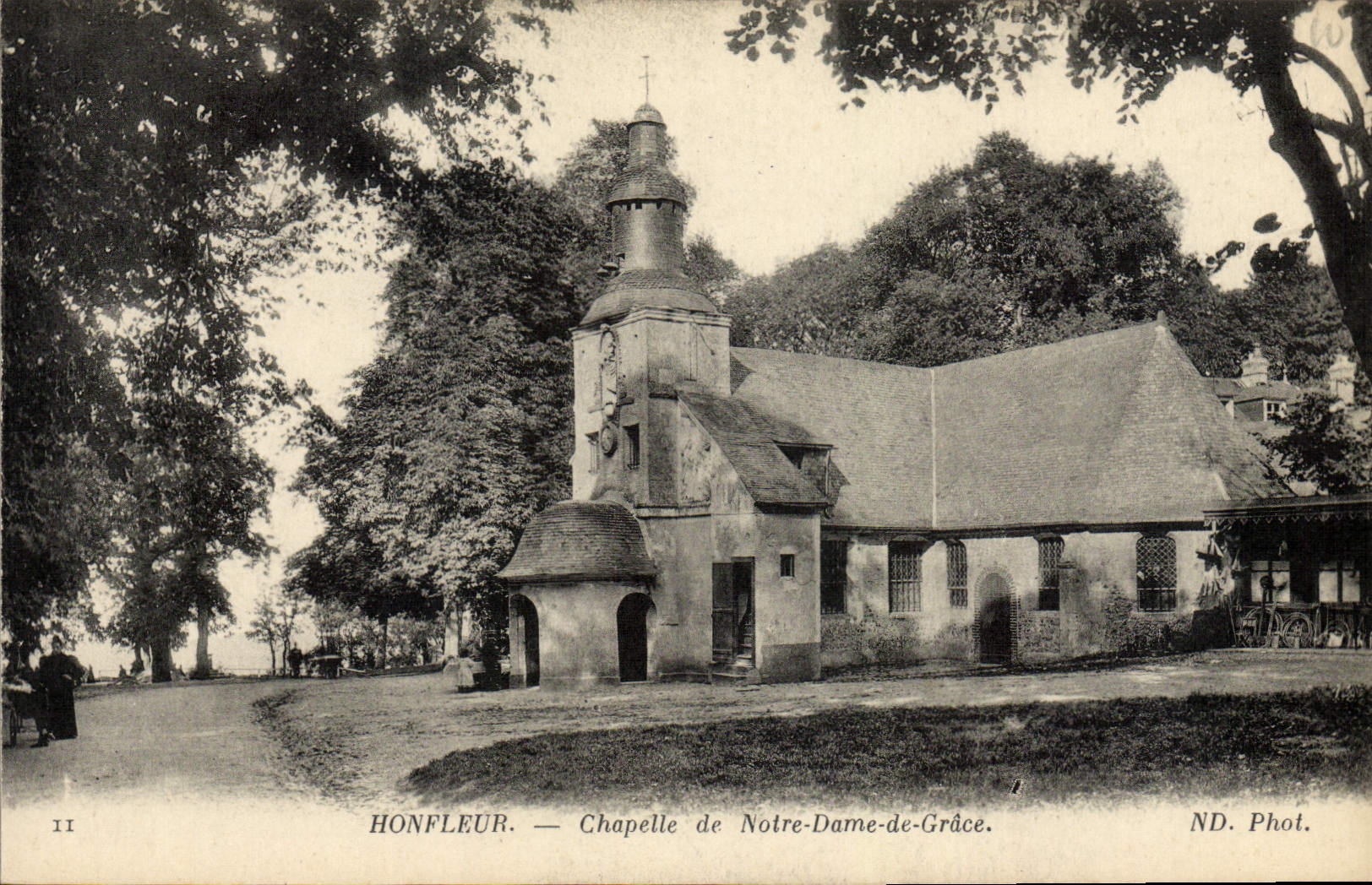 Honfleur — Chapelle de Notre-Dame-de-Grâce — ND. Phot.