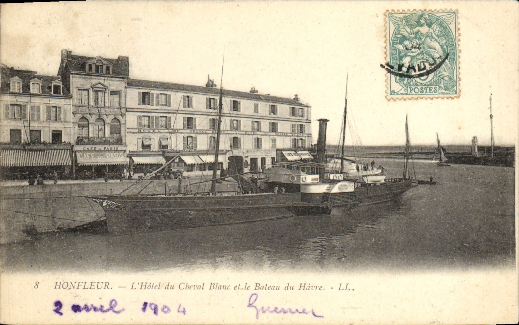 Honfleur — L'Hôtel du Cheval Blanc et le Bateau du Havre — LL.
