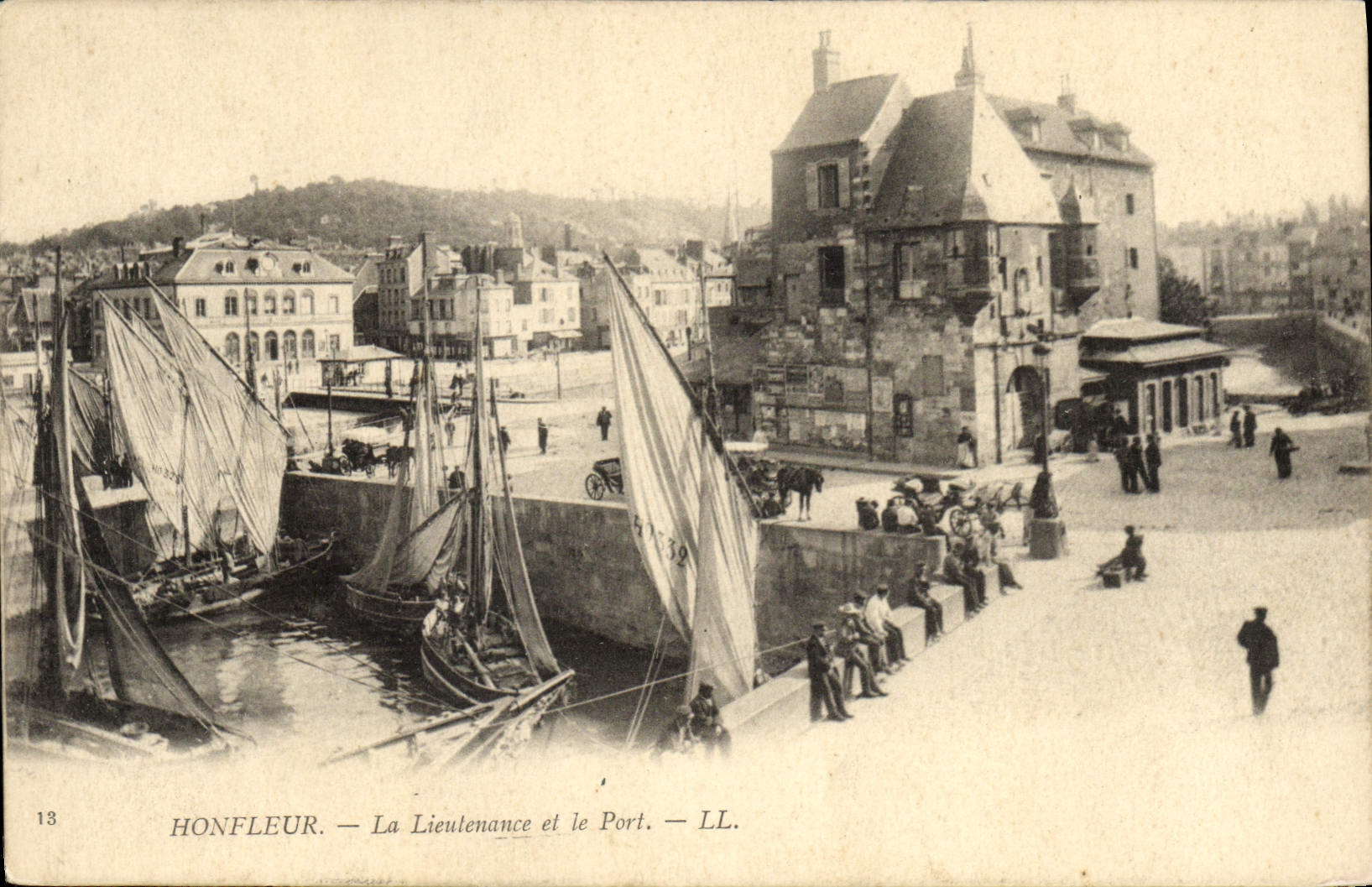 Honfleur — La Lieutenante et le Port — LL. — n°13