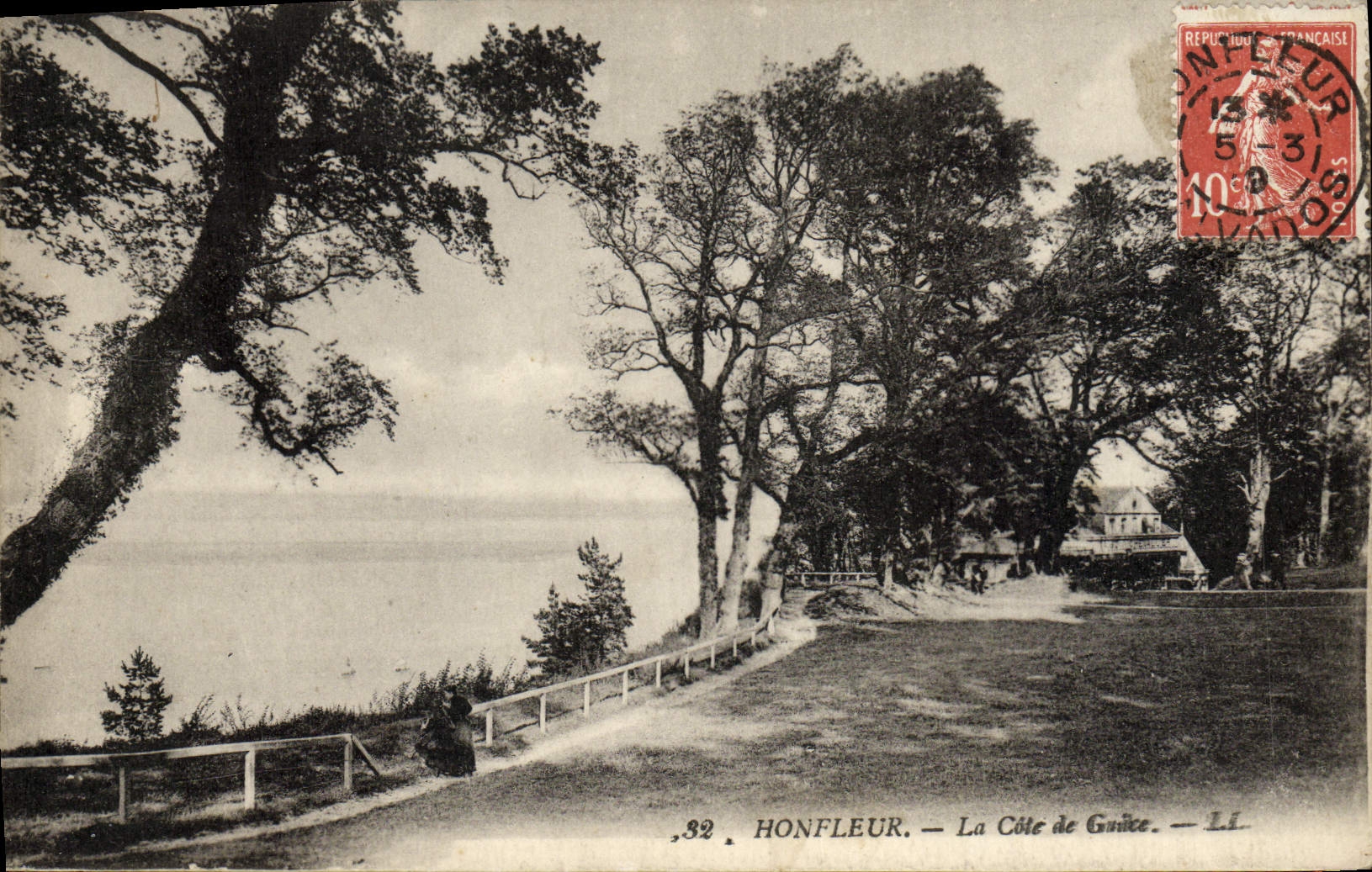 Honfleur — La Côte de Grâce — Lévy & Cie Paris