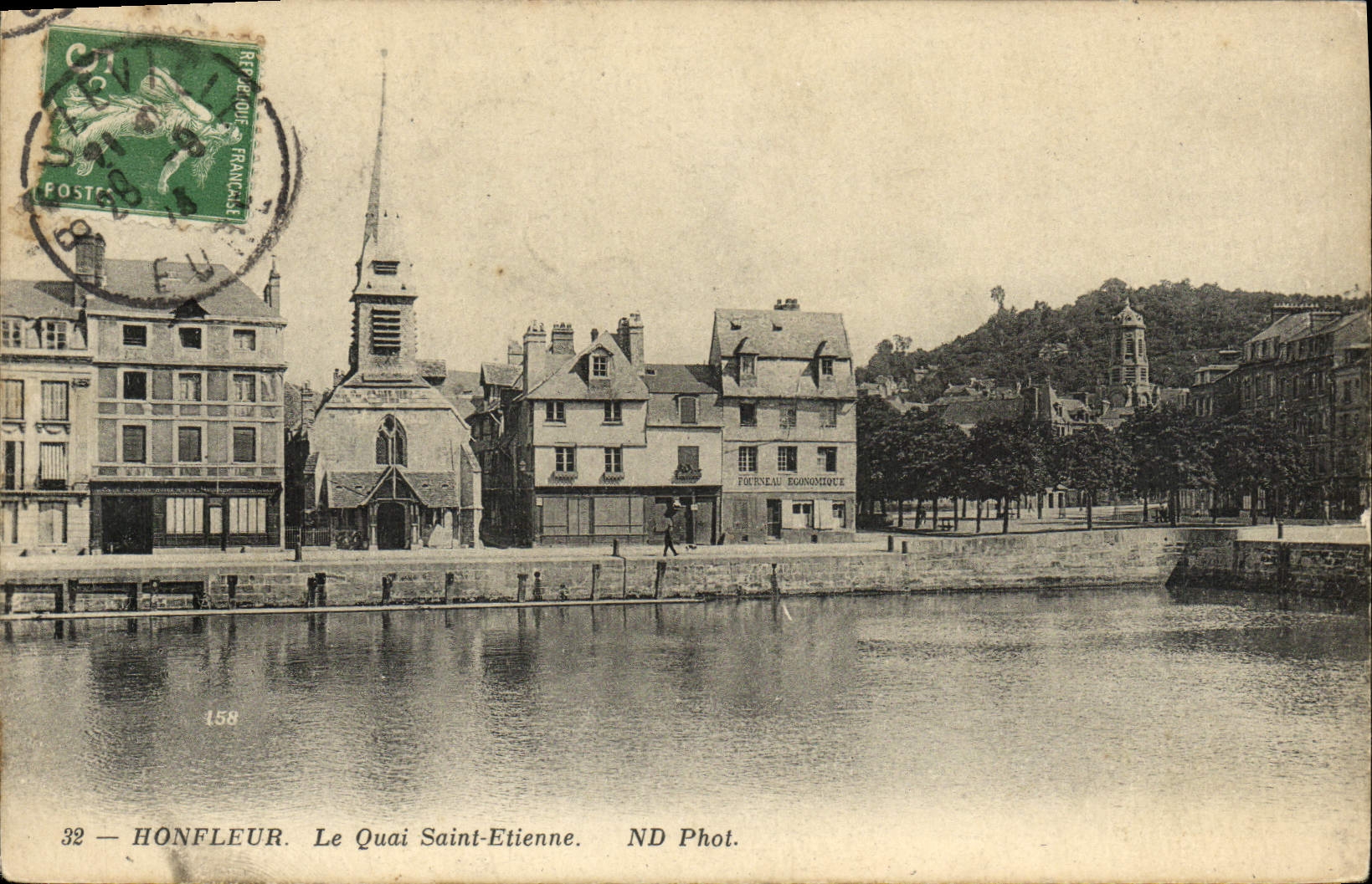 Honfleur — Le Quai Saint-Etienne — ND Phot.
