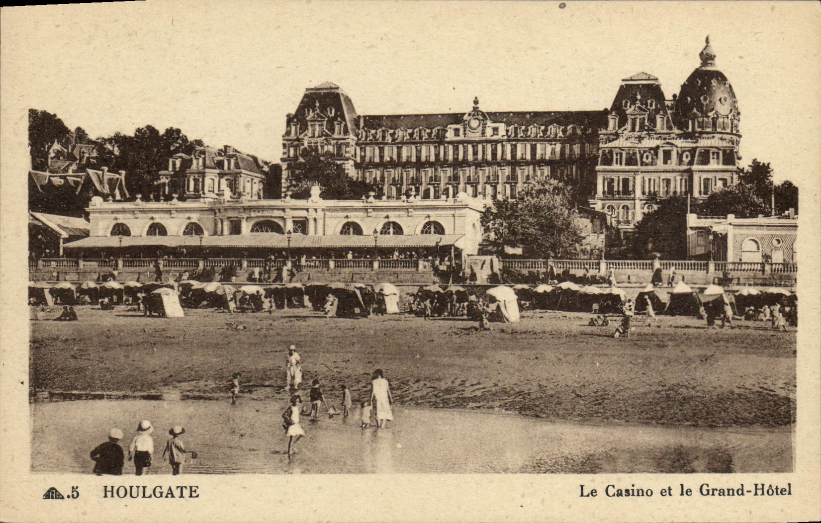 Houlgate — Le Casino et le Grand-Hôtel — CIÉ DES ARTS PHOTOMÉCANIQUES, PARIS