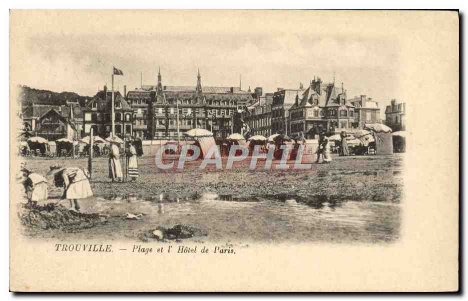 Trouville — Plage et l'Hôtel de Paris