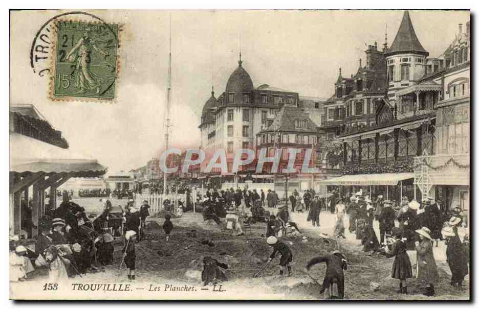 CPA Trouville Les Planches 