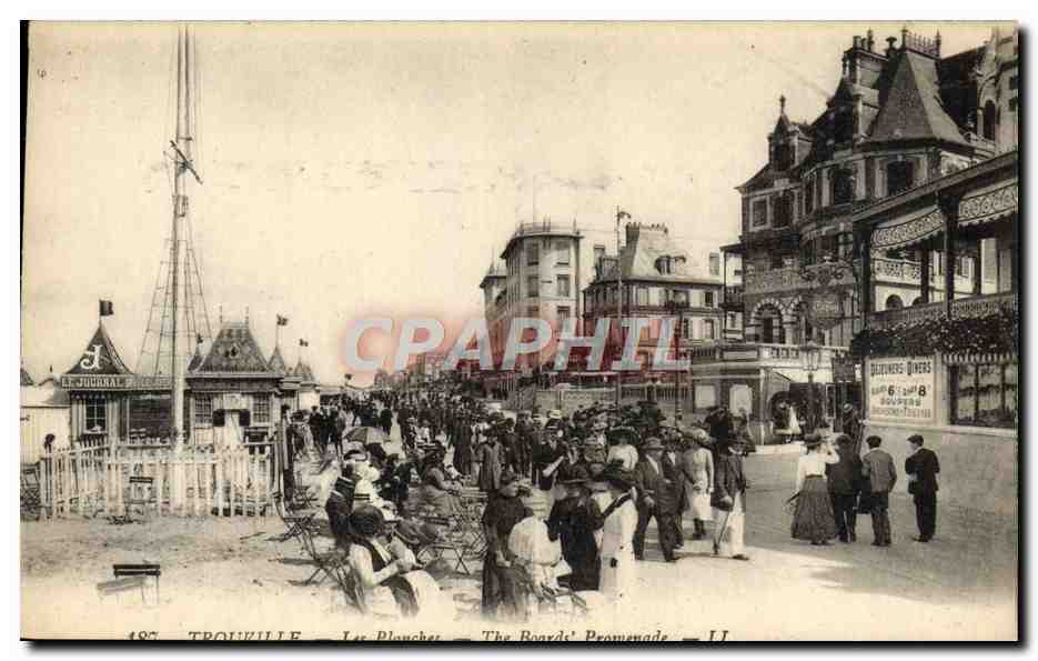 CPA Trouville Les Planches 