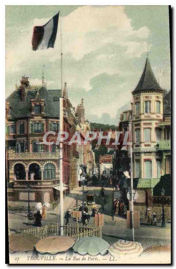 CPA Trouville La Rue De Paris 