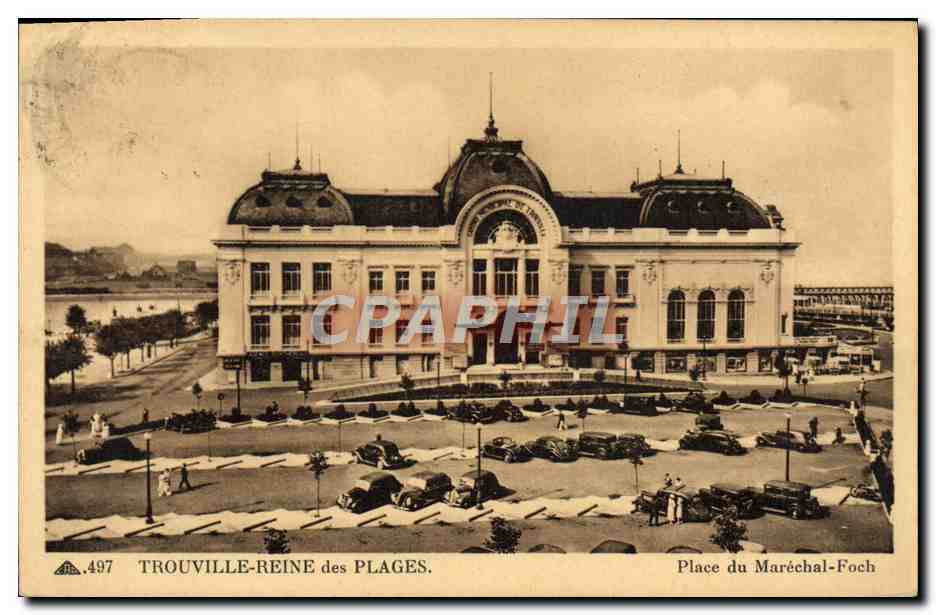 CPA Trouville Reine Des Plages Place du Marechal Foch