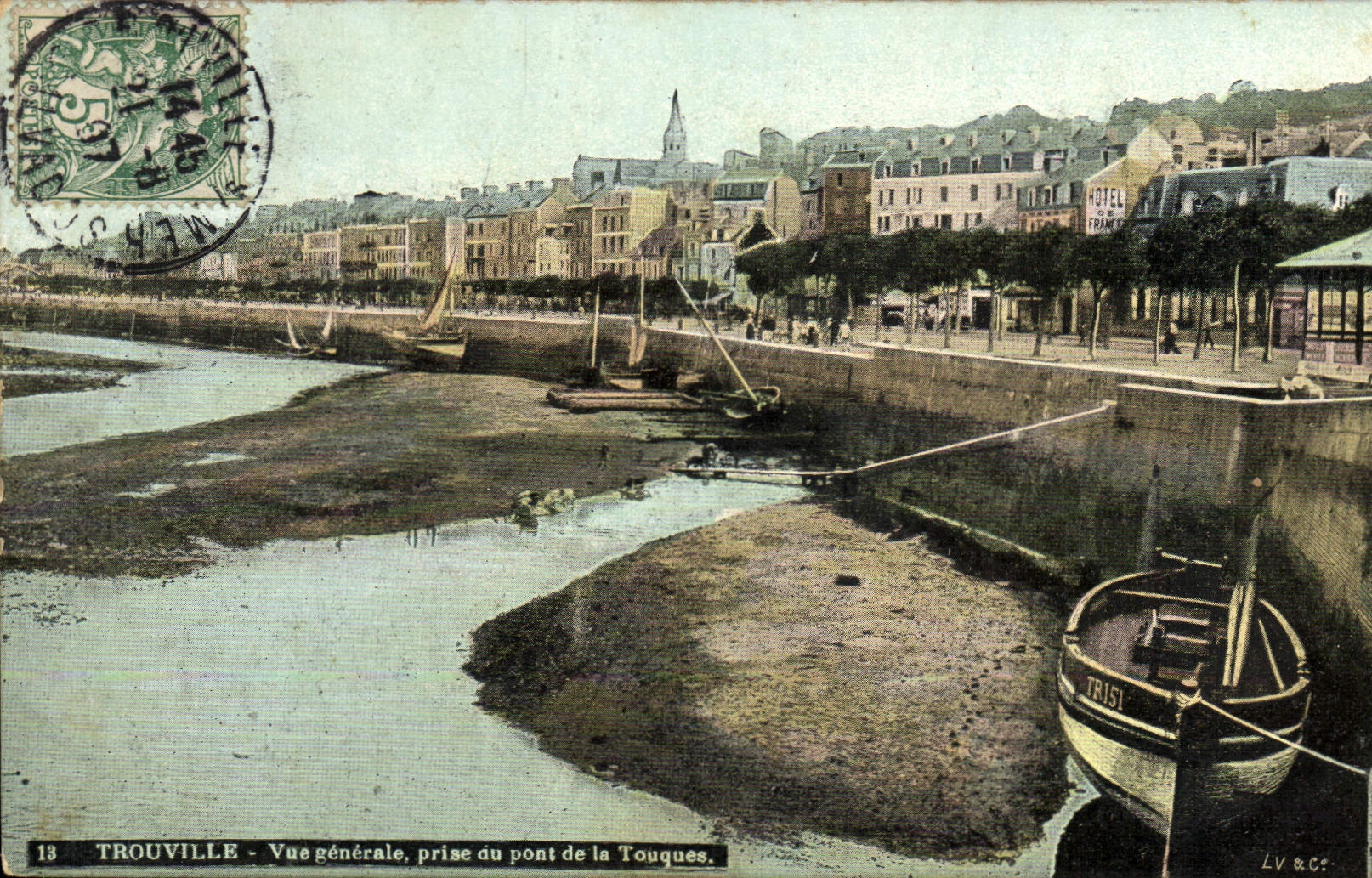 Trouville — Vue générale prise du pont de la Touques — LV & Cie, n°13