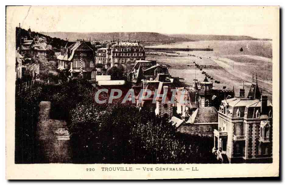 CPA Trouville Vue generale