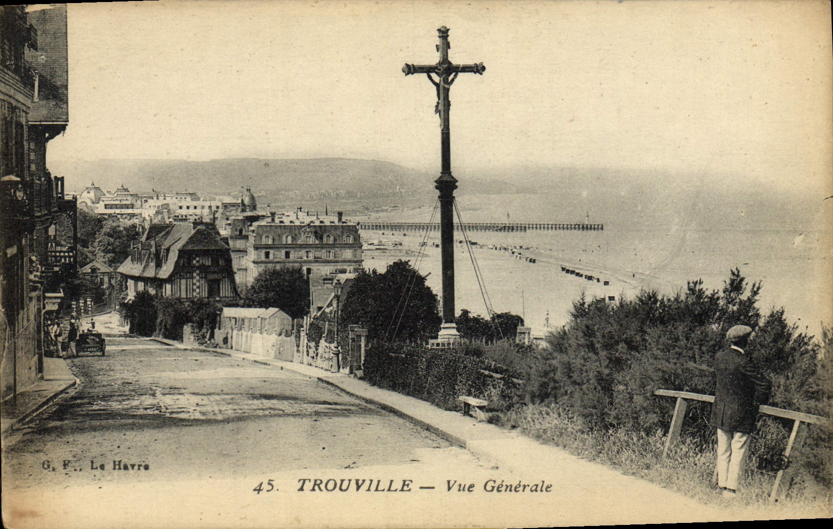CPA Trouville Vue generale