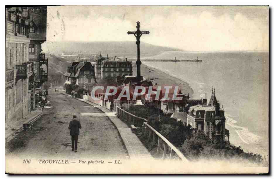 CPA Trouville Vue generale