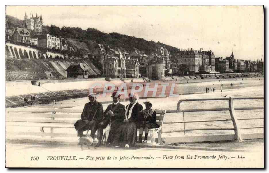 CPA Trouville Vue Prise de la jetee promenade