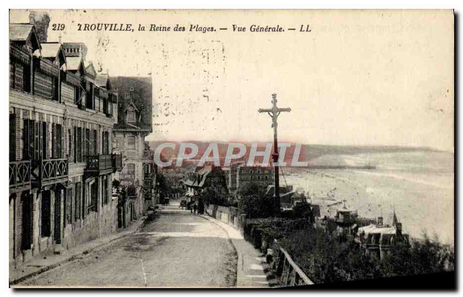 CPA Trouville La reine des plages vue generale
