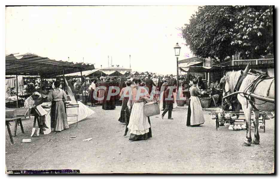 CPA Trouville Le marche Cheval