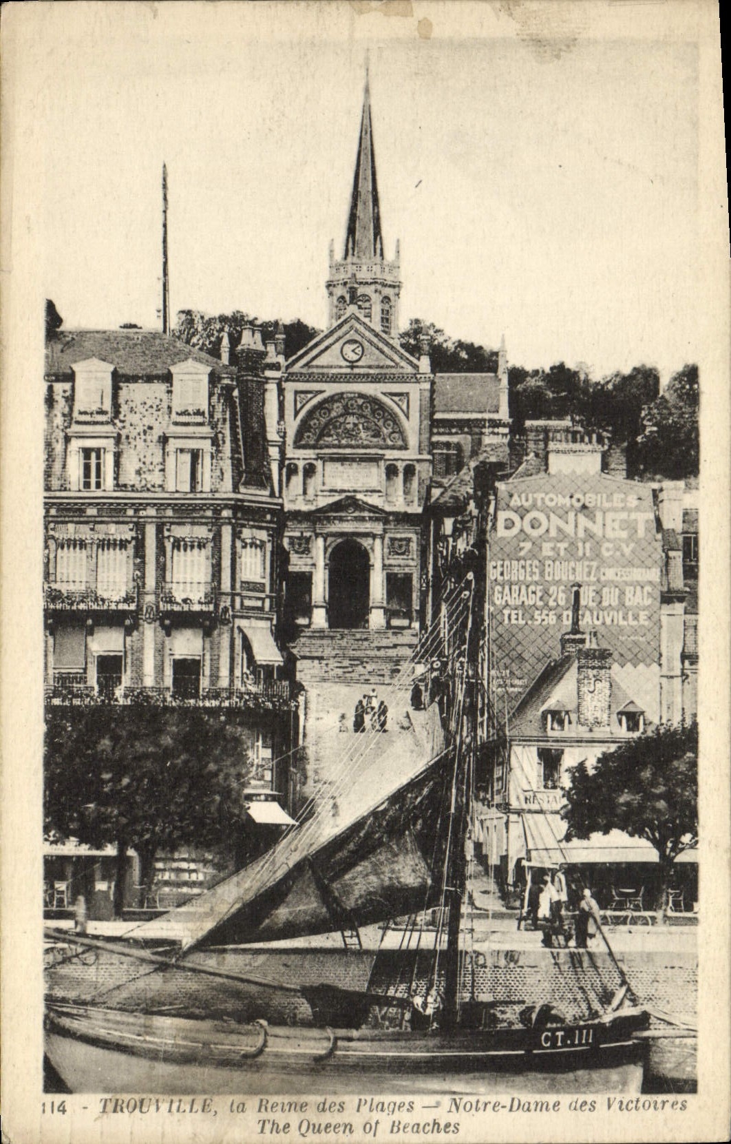 CPA Trouville La reine des plages notre dame des victoires Bateau