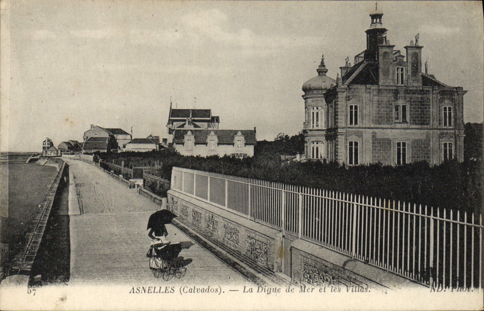 Asnelles (Calvados) — La Digue de Mer et les Villas — ND. Prov.