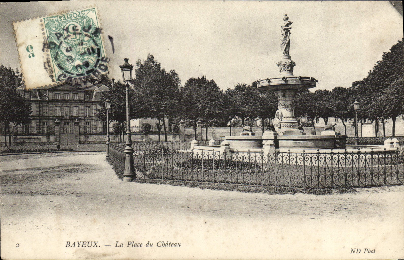 Bayeux — La Place du Château — ND Phot - Recto