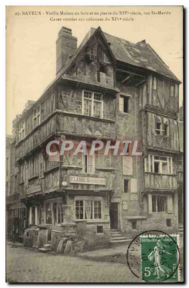 Bayeux - Vieille Maison en bois et en pierre du XIVe siècle, rue St-Martin — Caves voutées sur colonnes du XIVe siècle — P. Labbé Restauration