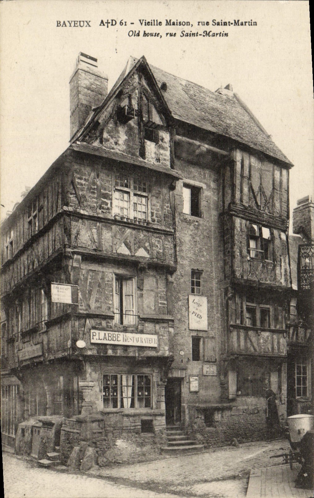 Bayeux — Vieille Maison, rue Saint-Martin — A. Dubosq, édit. (Calvados)