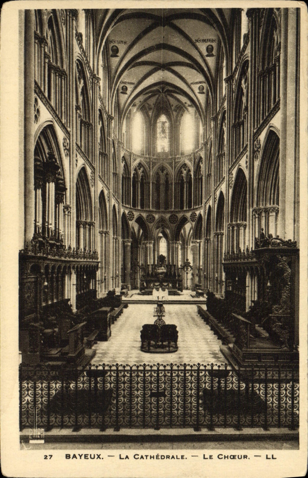 Bayeux — La Cathédrale — Le Chœur — LL - Recto