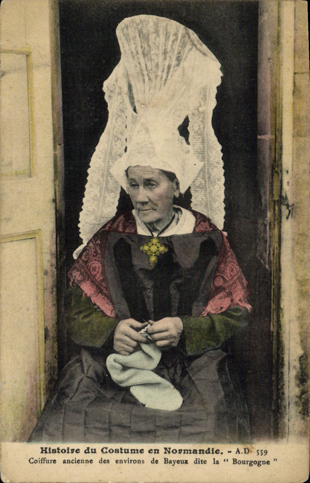 Coiffure ancienne en Normandie — Bayeux dite Bourgogne — A.D. 559