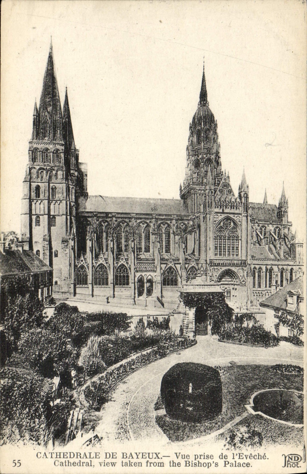 Cathédrale de Bayeux — Vue prise de l'Évêché — ND hot.