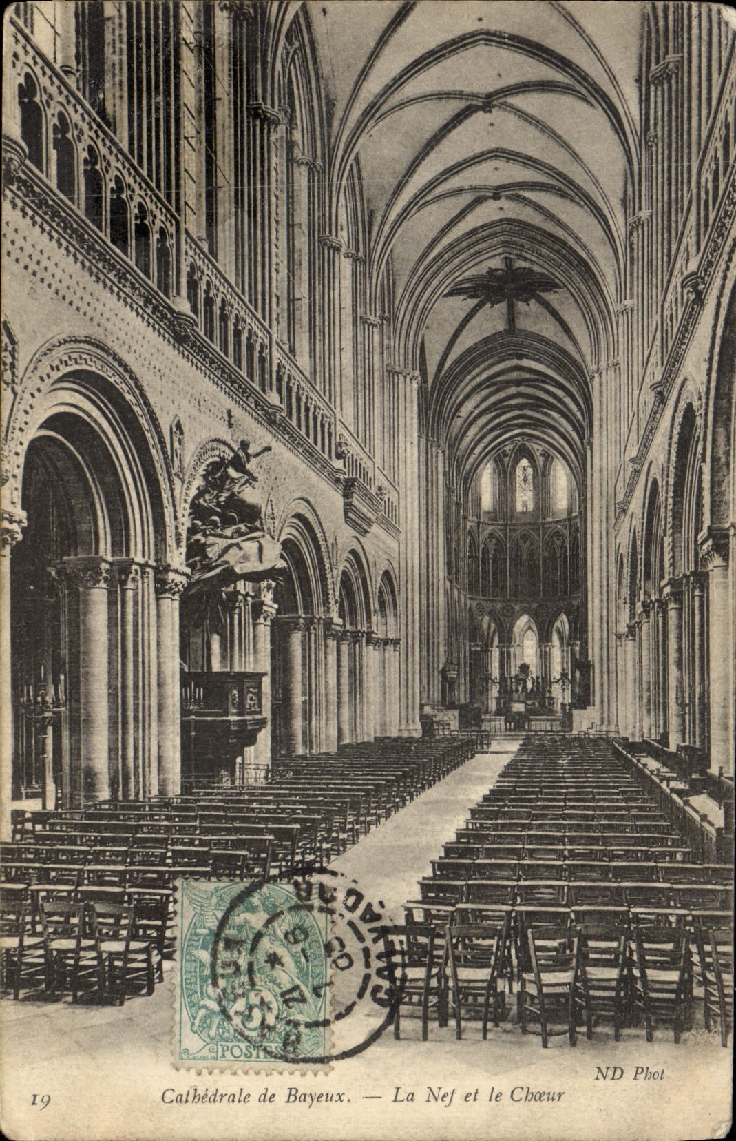Cathédrale de Bayeux — La Nef et le Chœur — ND Phot