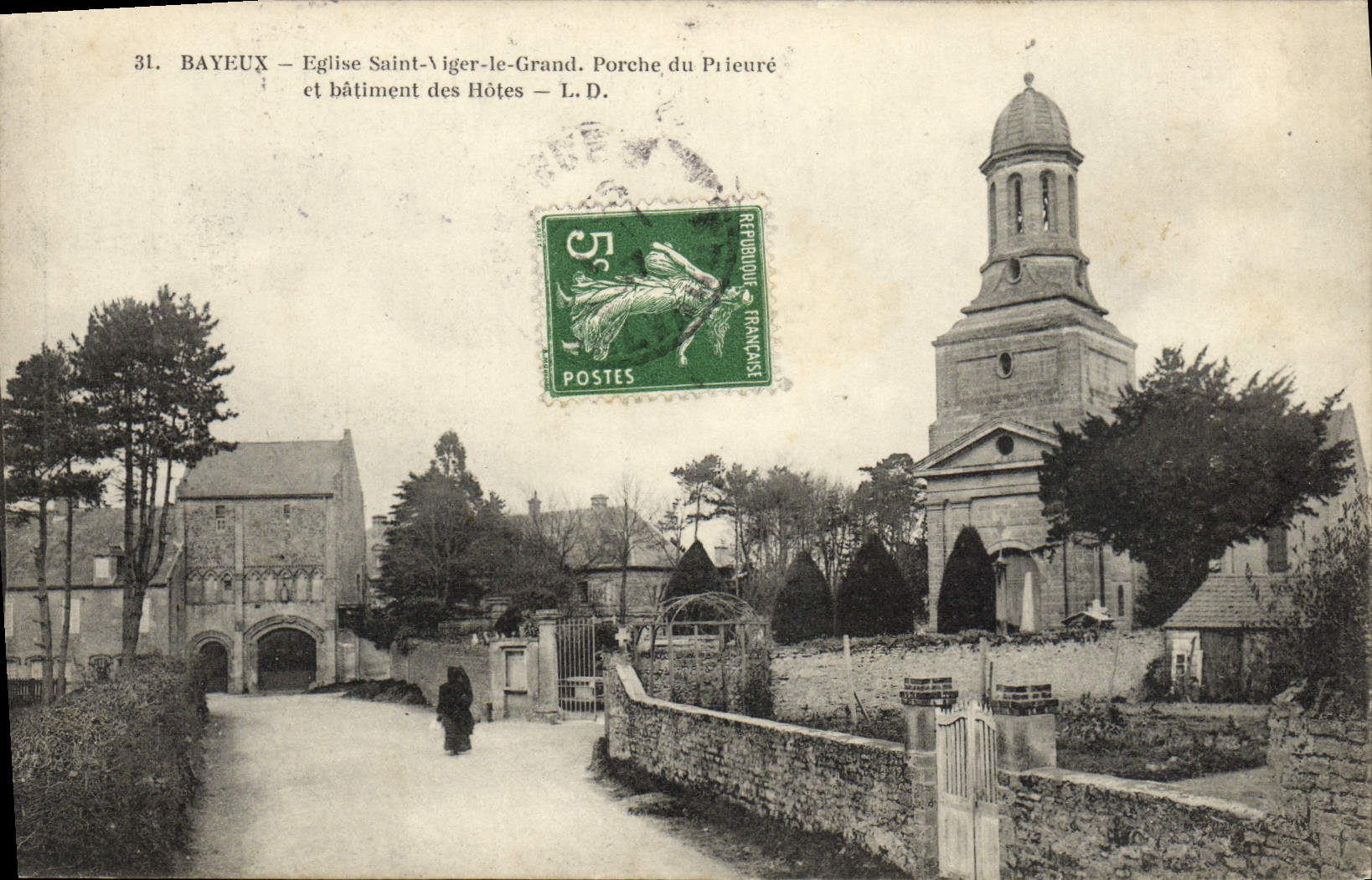 Bayeux — Église Saint-Viger-le-Grand et bâtiment des Hôtes — L.D.