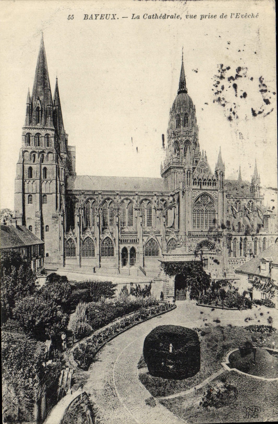 Bayeux — La Catedral, vista tomada desde el Obispado — Editor no identificado, n° 55