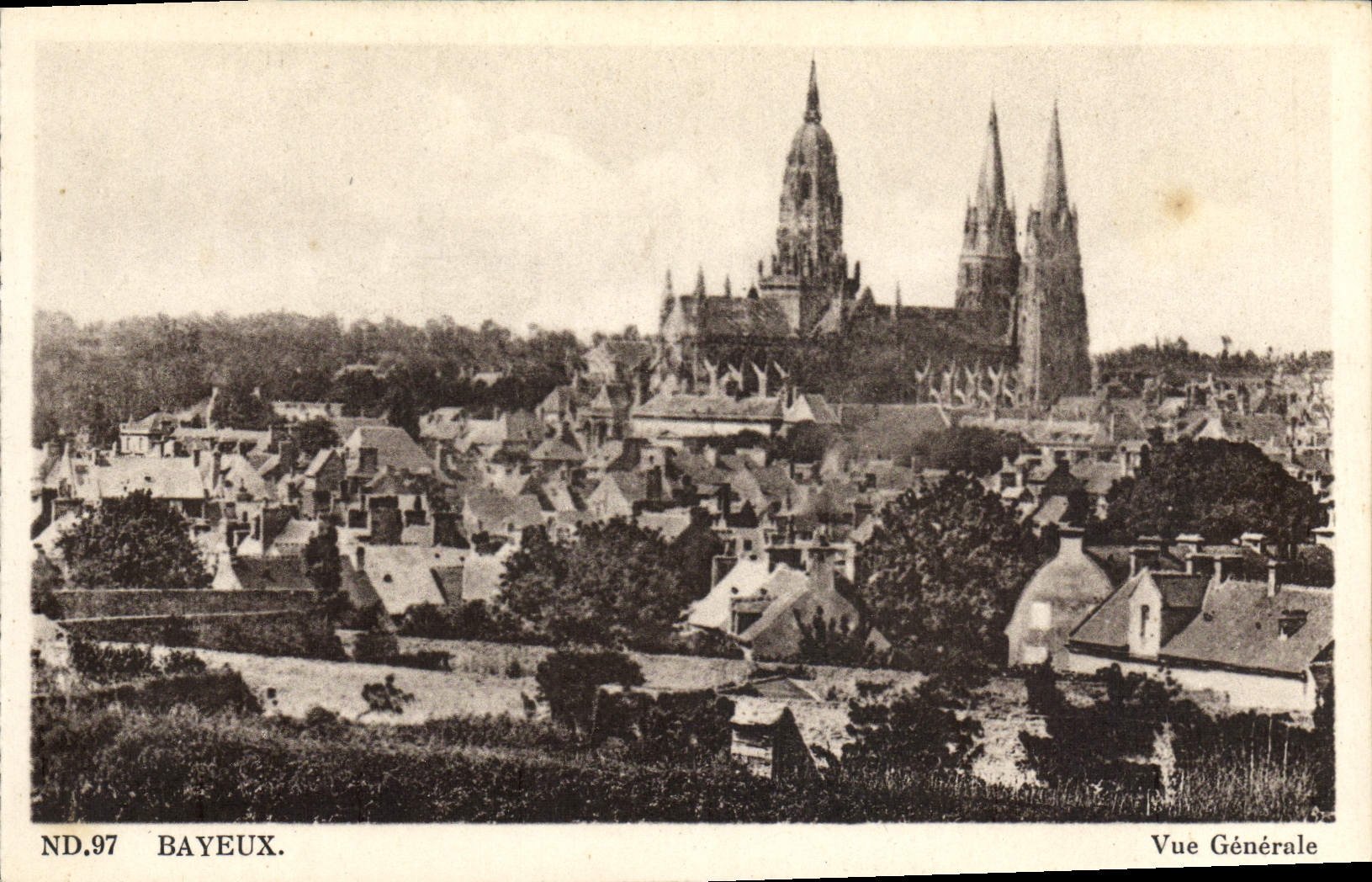 Bayeux — Vue Générale — ND.97