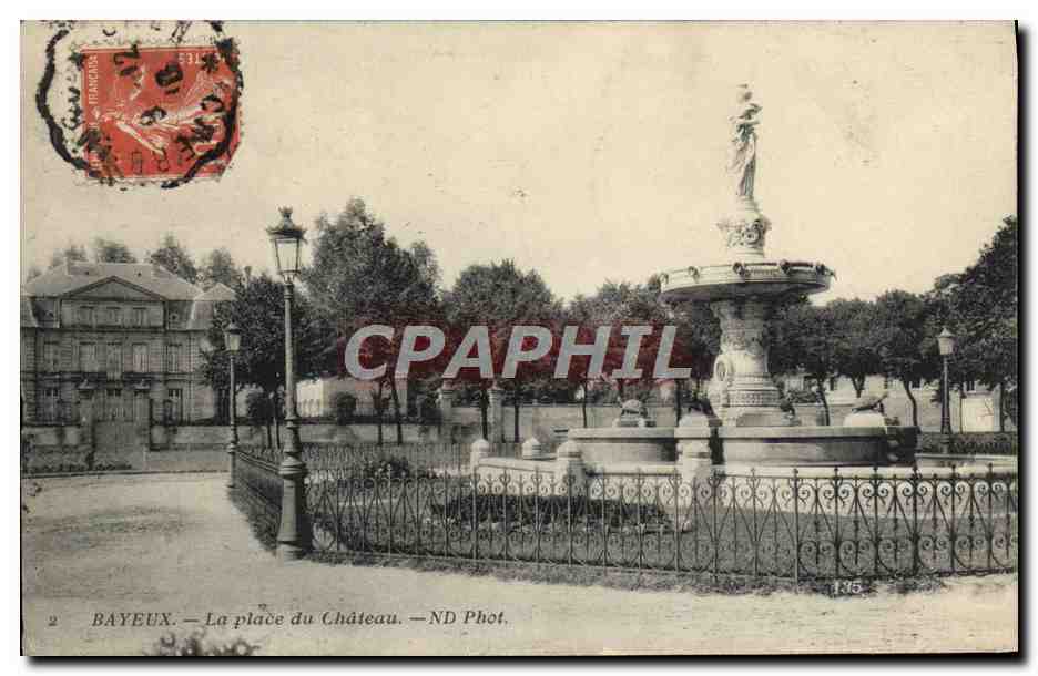CPA Bayeux La Place du Chateau