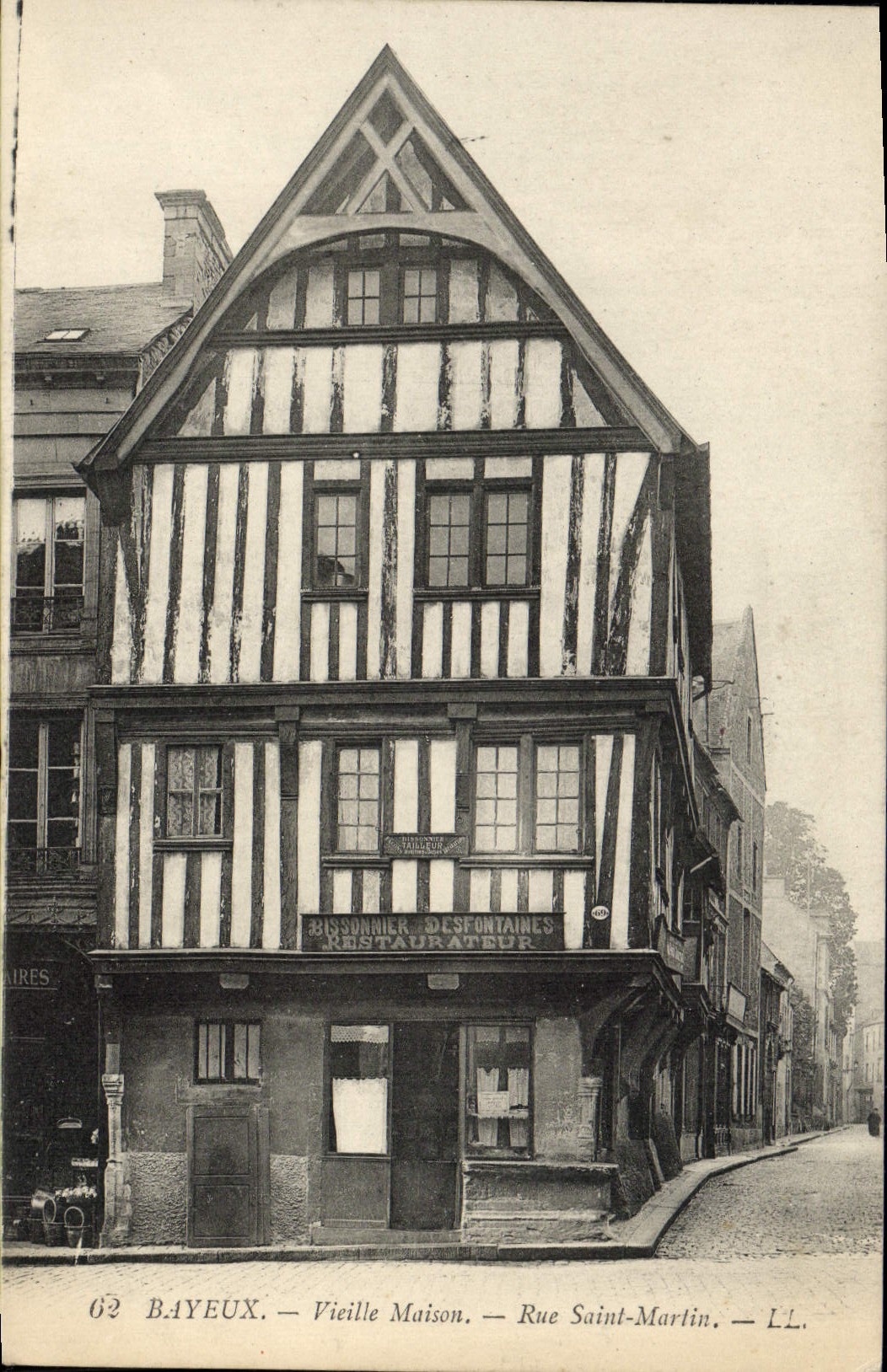 Bayeux — Vieille Maison — Rue Saint-Martin — L.L.