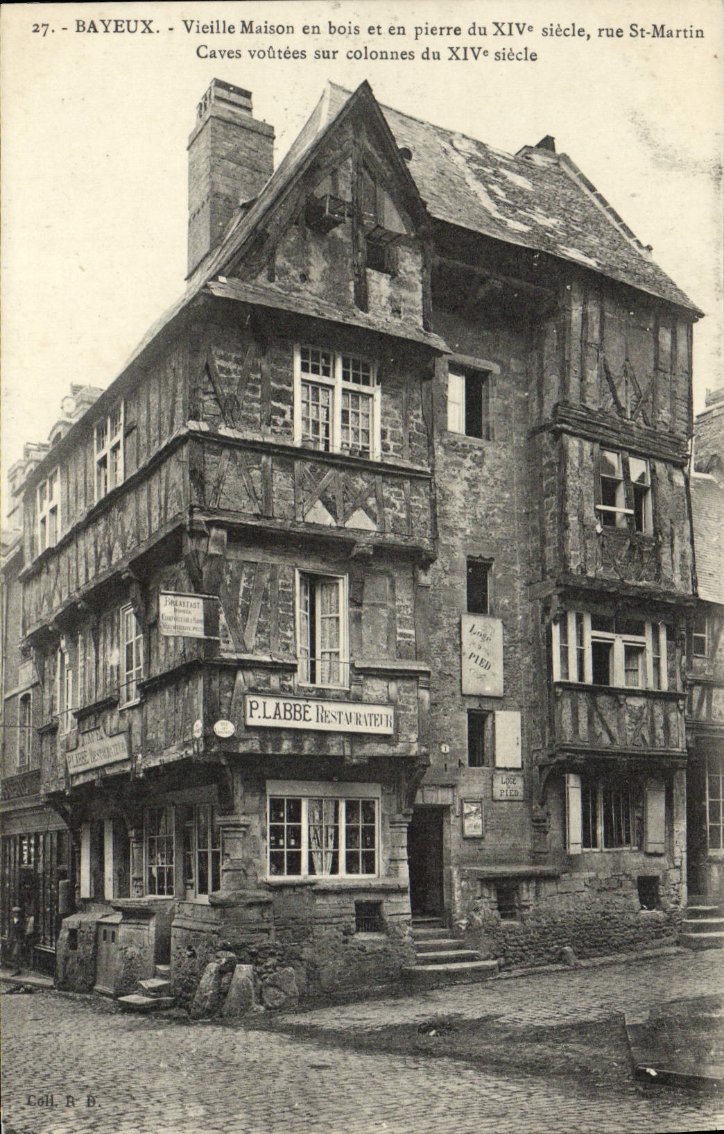 Bayeux - Vieille Maison en bois et en pierre du XIVe siècle, rue St-Martin