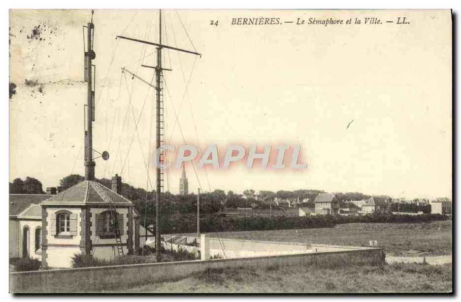 CPA Bernieres Le Semaphore et la Ville