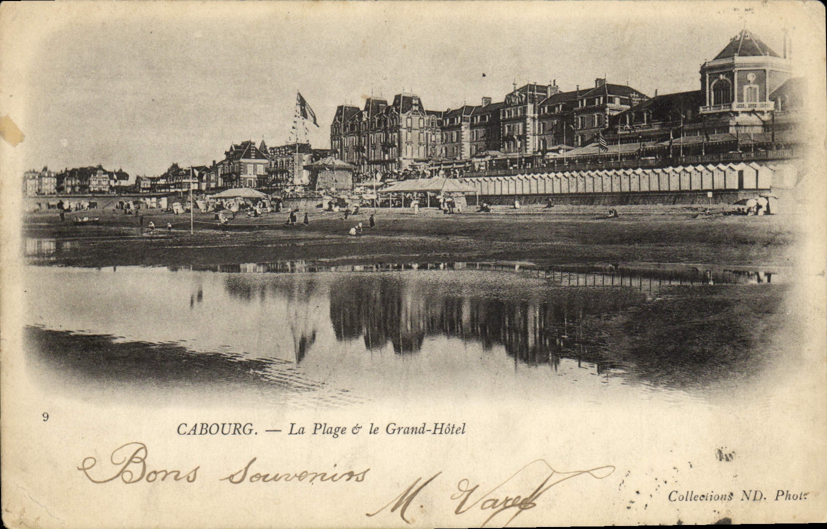 Cabourg — La Plage & le Grand-Hôtel — Collections ND. Phot.