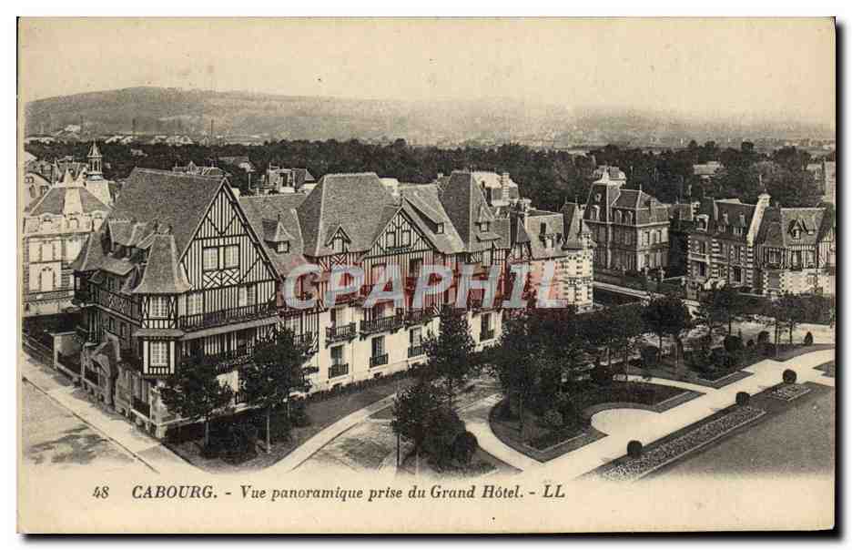 Cabourg - Vue panoramique prise du Grand Hôtel - LL