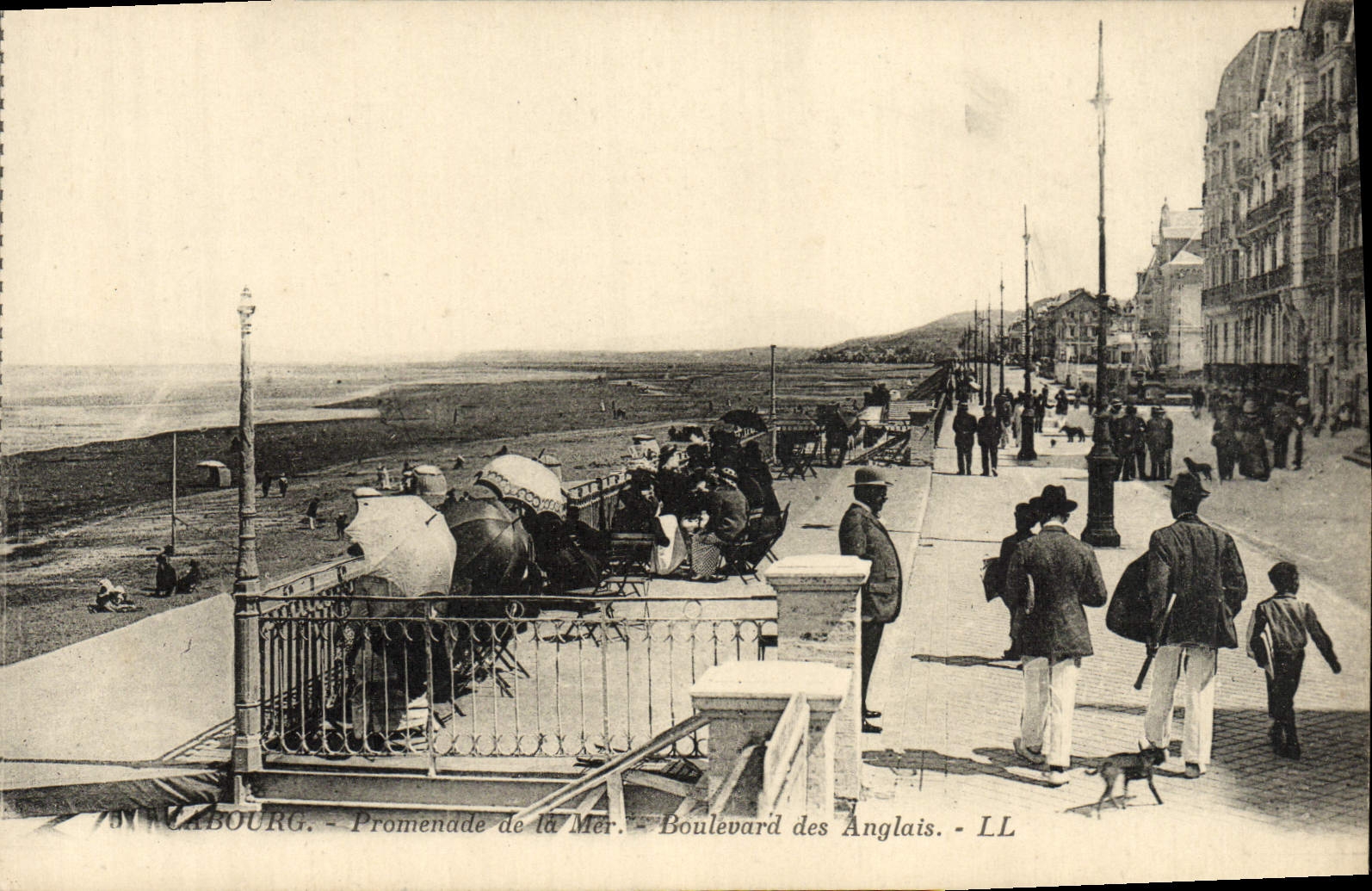 Cabourg - Promenade de la Mer - Boulevard des Anglais - LL