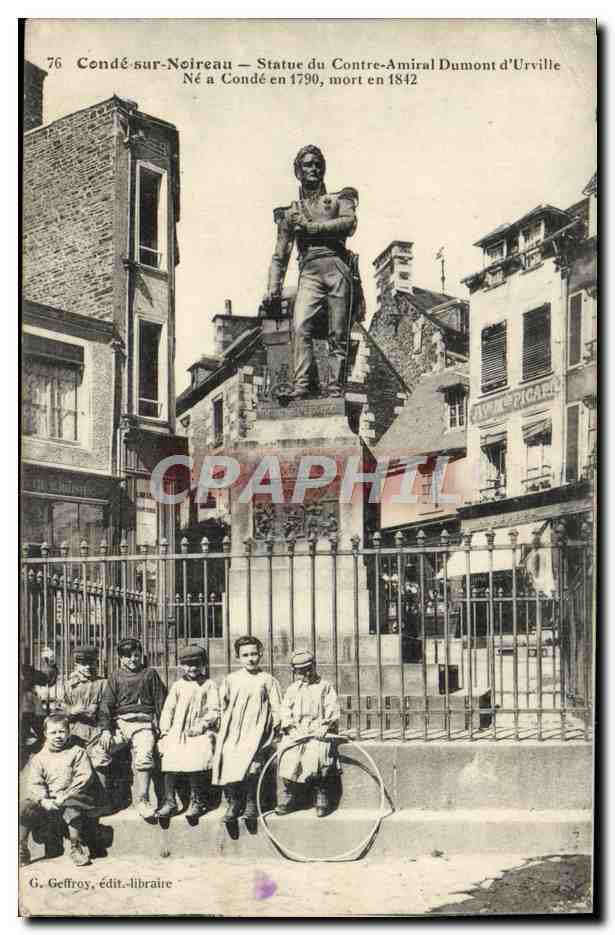 Cendé-sur-Noireau — Statue du Contre-Amiral Dumont d'Urville — G. Geffroy, édit-libraire