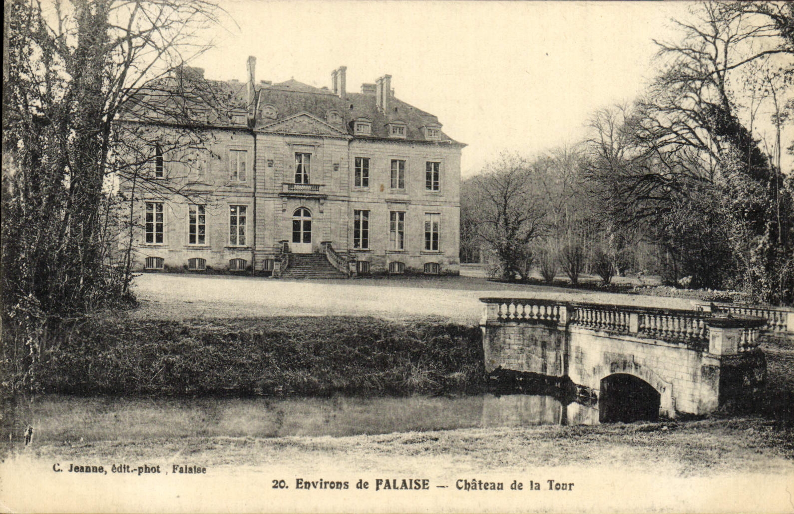 CPA Environs de Falaise Chateau de la Tour 