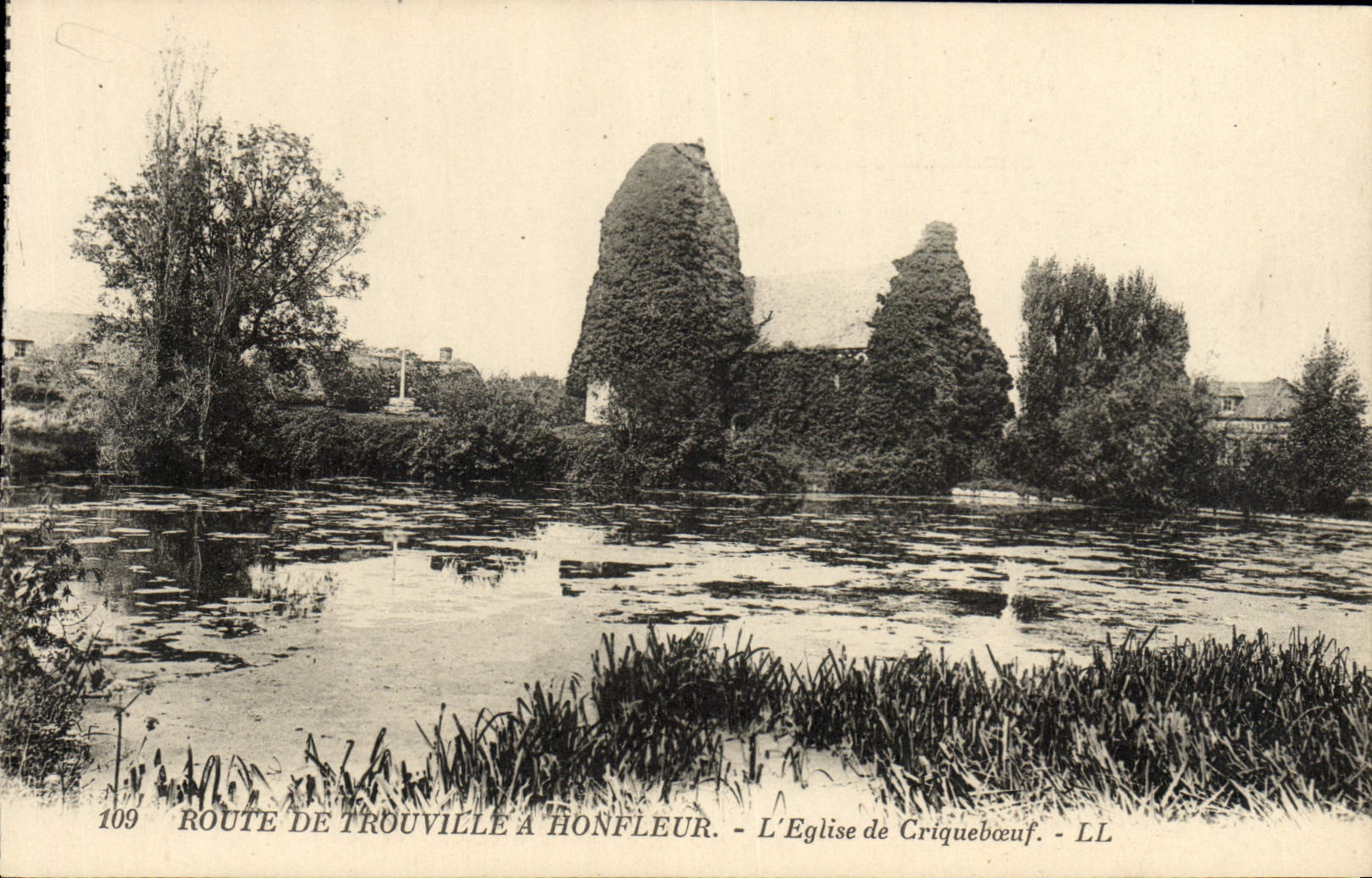 Route de Trouville à Honfleur — L'Église de Criquebœuf — LL, n°109