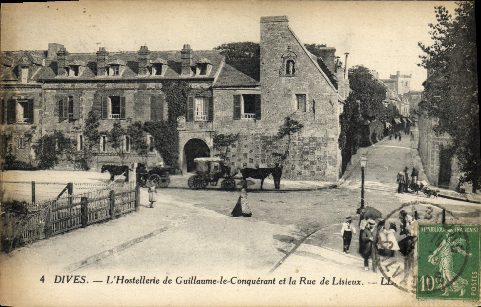Dives — L'Hostellerie de Guillaume-le-Conquérant et la Rue de Lisieux — LL