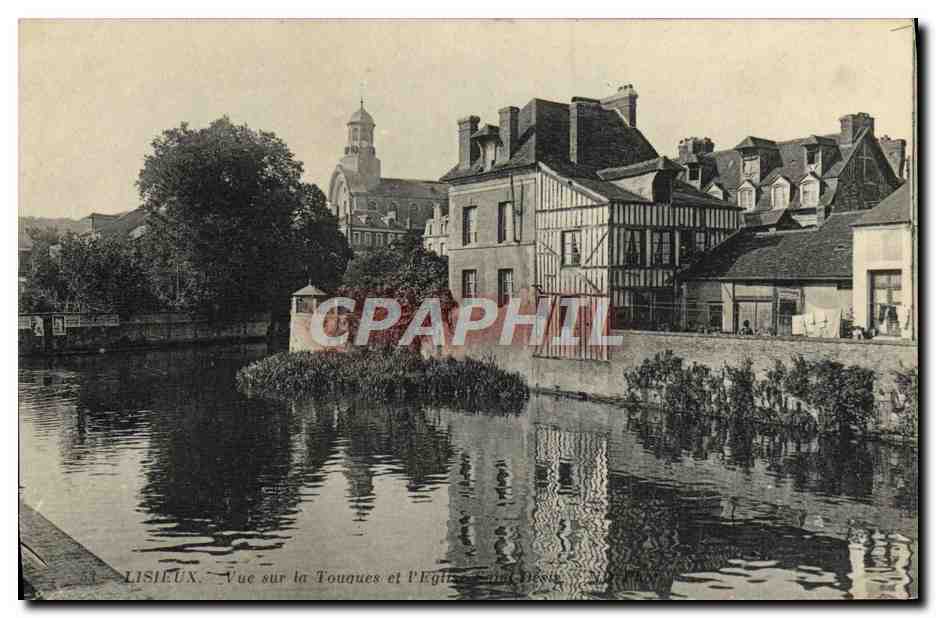 Lisieux — Vue sur la Touques et l'Église Saint-Désiré