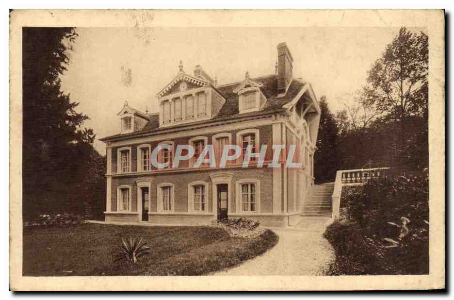 CPA Les Buissonnets Facade et terrasse 