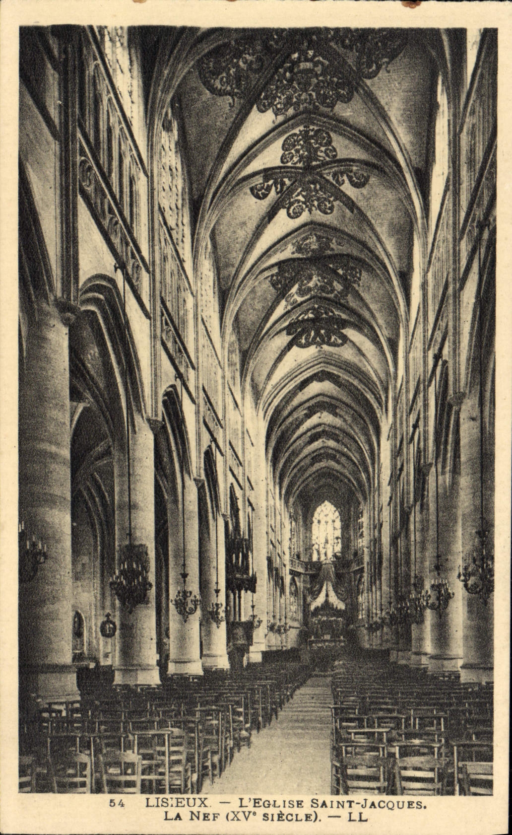 Lisieux — L'église Saint-Jacques, la nef du XVᵉ siècle — LL